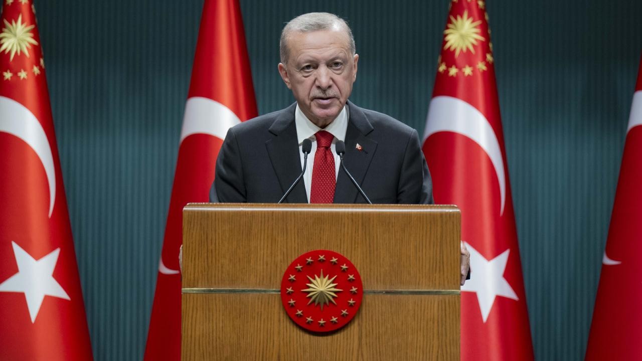 Cumhurbaşkanı Erdoğan’dan TBMM Başkanı Kurtulmuş’a tebrik