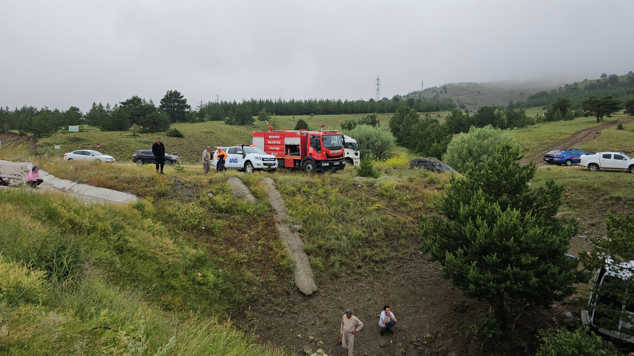 Şarampole devrilen minibüsteki 4 kişi öldü, 10 kişi yaralandı