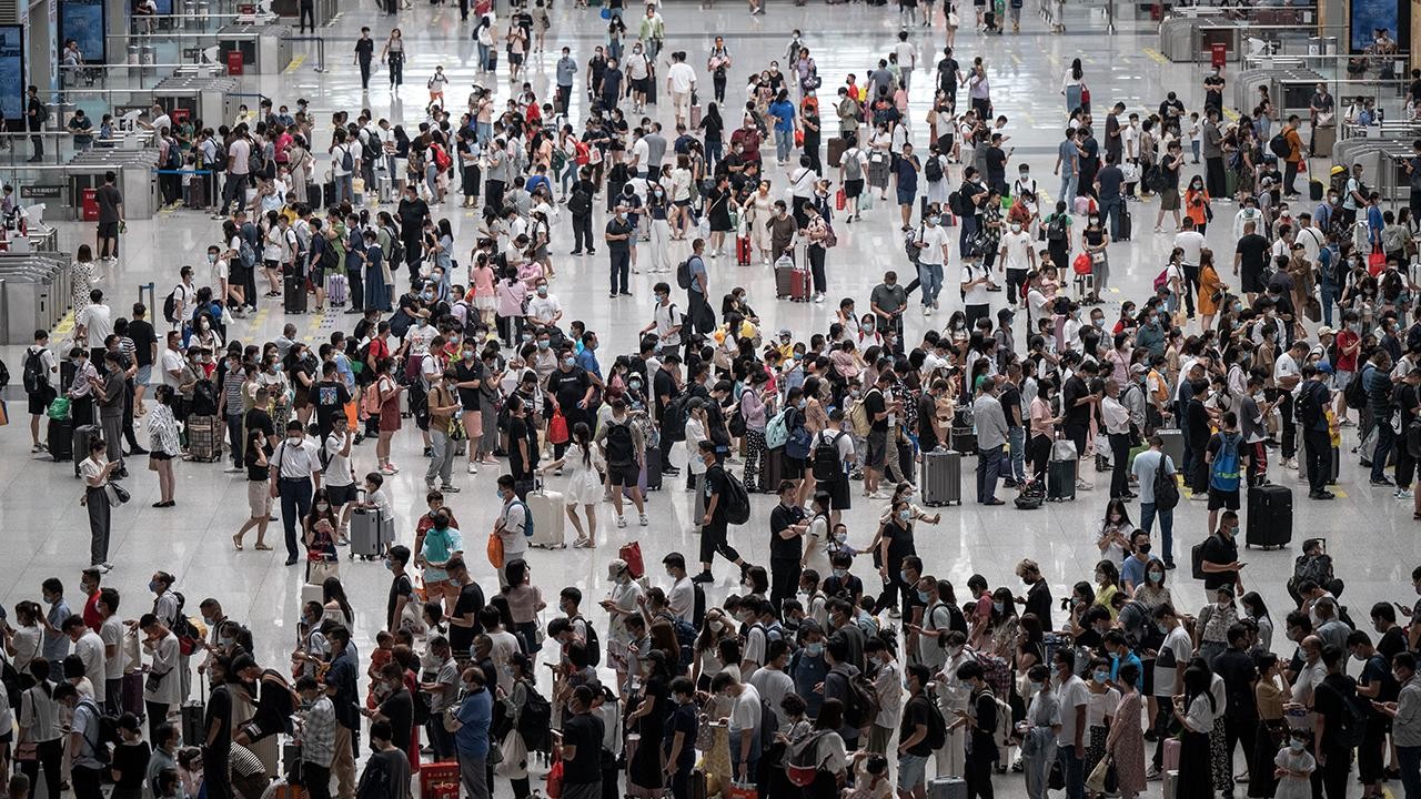 Dünya nüfusu, artış hızı düşmesine rağmen 8 milyarı geçti