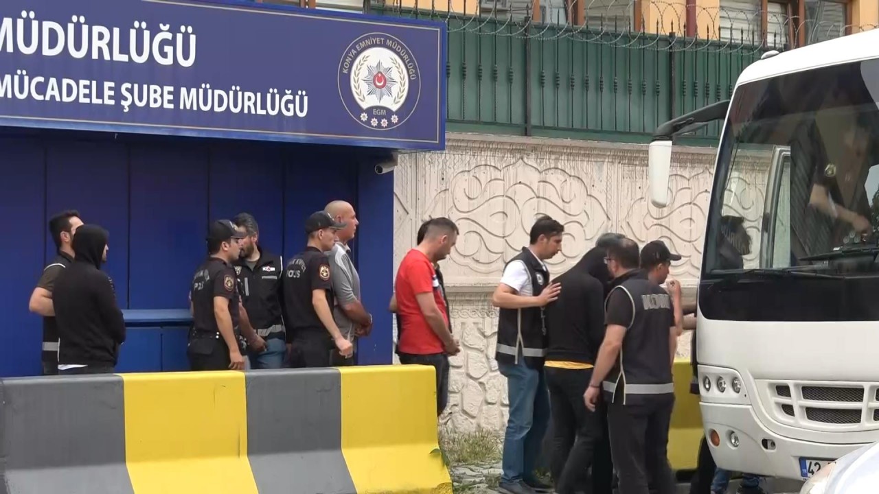 Konya'da rüşvet operasyonu: 11 zanlı tutuklandı