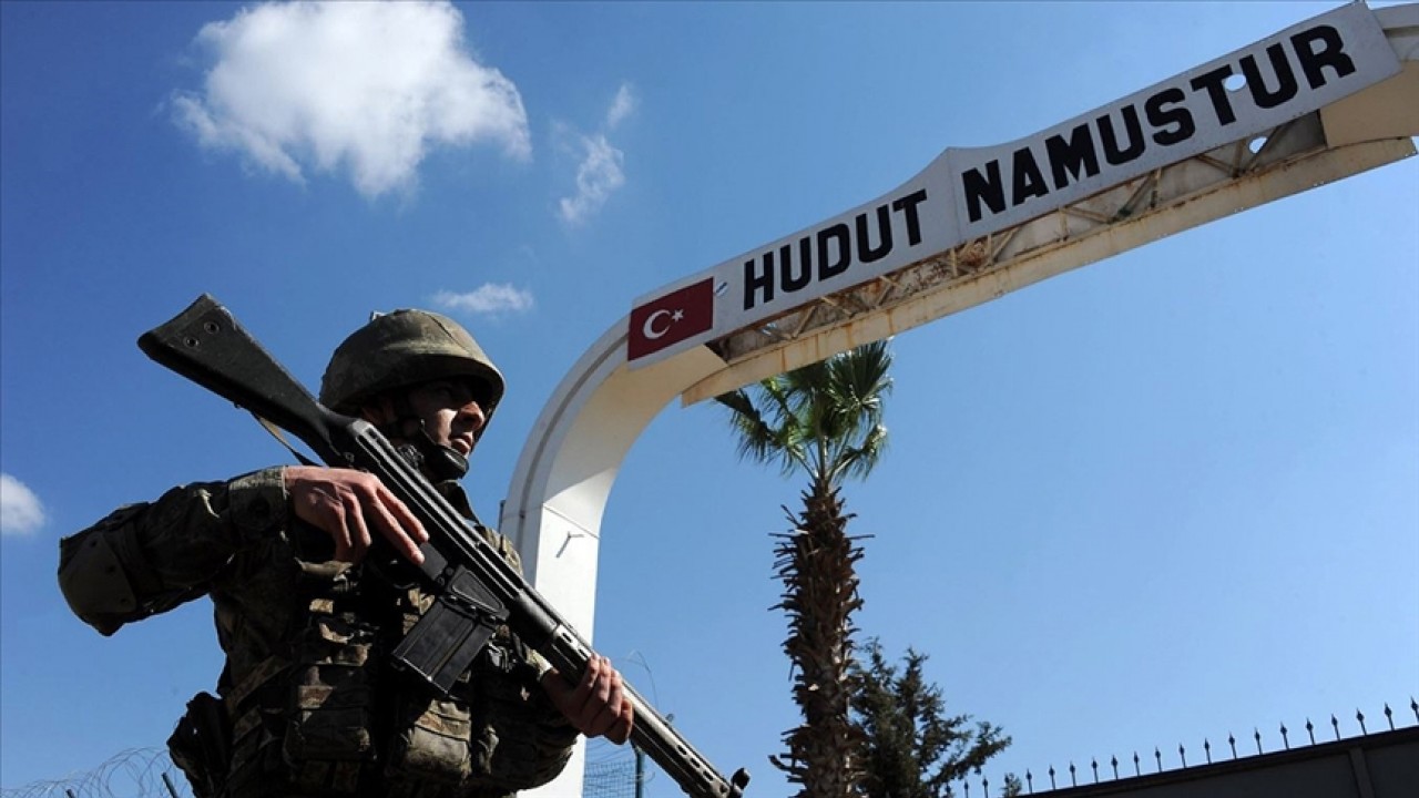 Terör örgütü PKK üyesi olduğu iddia edilen şüpheli Yunanistan'a kaçarken yakalandı