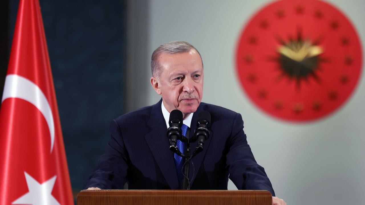 Cumhurbaşkanı Erdoğan’dan A Milli Erkek Voleybol Takımı’na tebrik