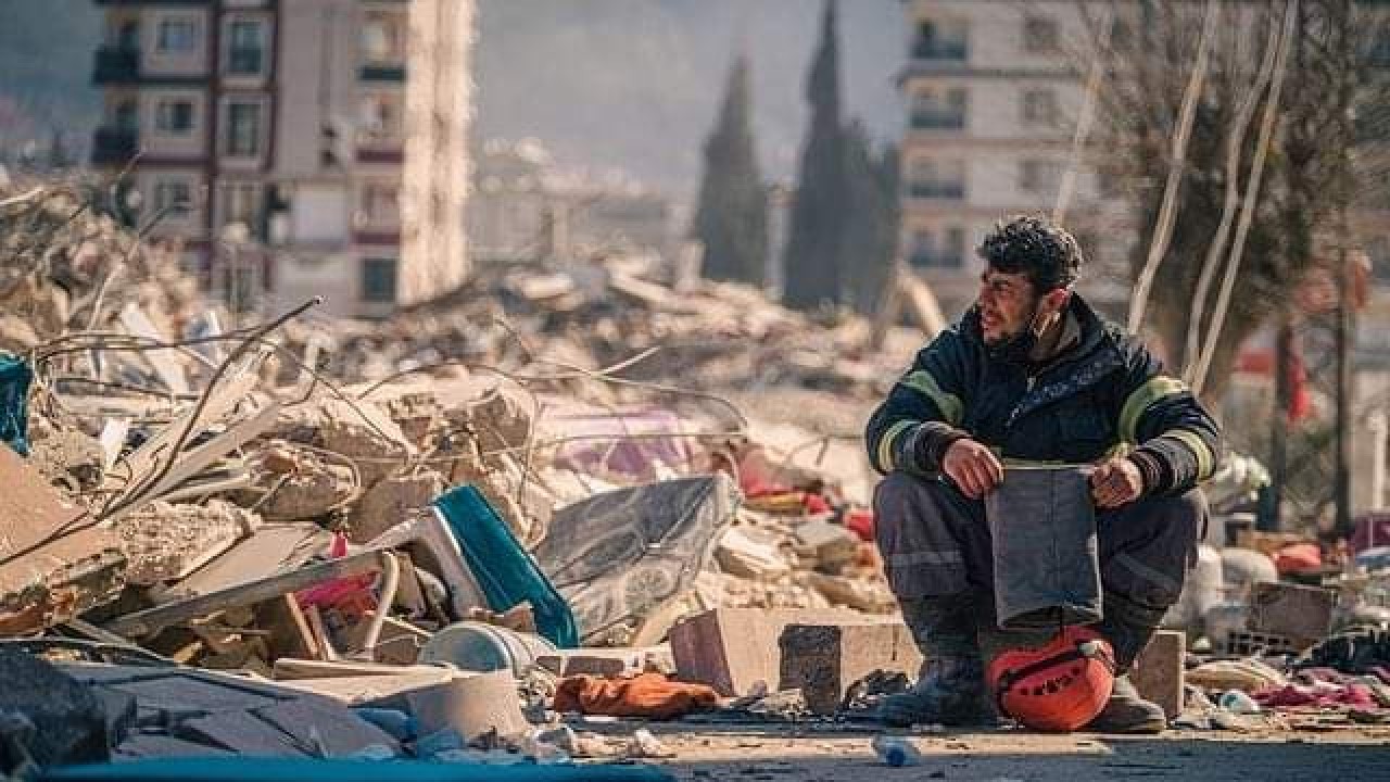 Marmara depremini yaşayan itfaiyeci: 6 Şubat’ta bölgeye babamı kurtarıyormuşum gibi gittim
