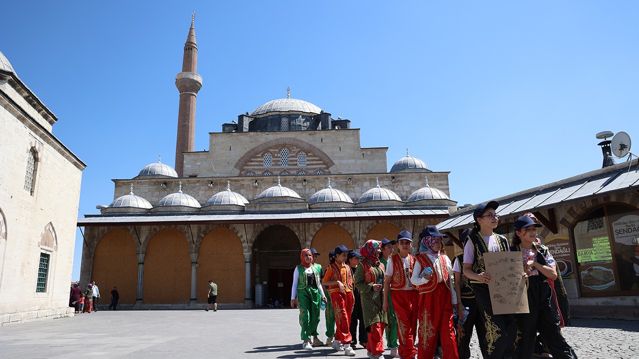 Konya’da canlı tarih turu: 6 durak, 6 tarihi karakter!