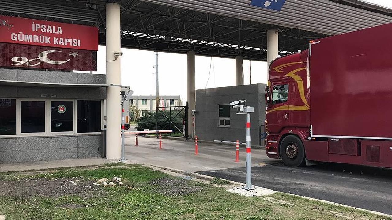 Yangınlar nedeniyle kapatılan İpsala Sınır Kapısı açıldı
