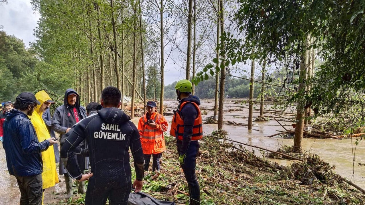 Kırklareli’nde sel felaketi: 2 can kaybı, 4 kişi aranıyor