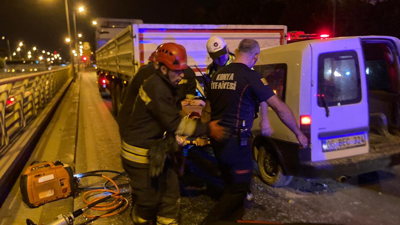 Konya’da tıra arkadan çarpan alkollü sürücü ağır yaralandı