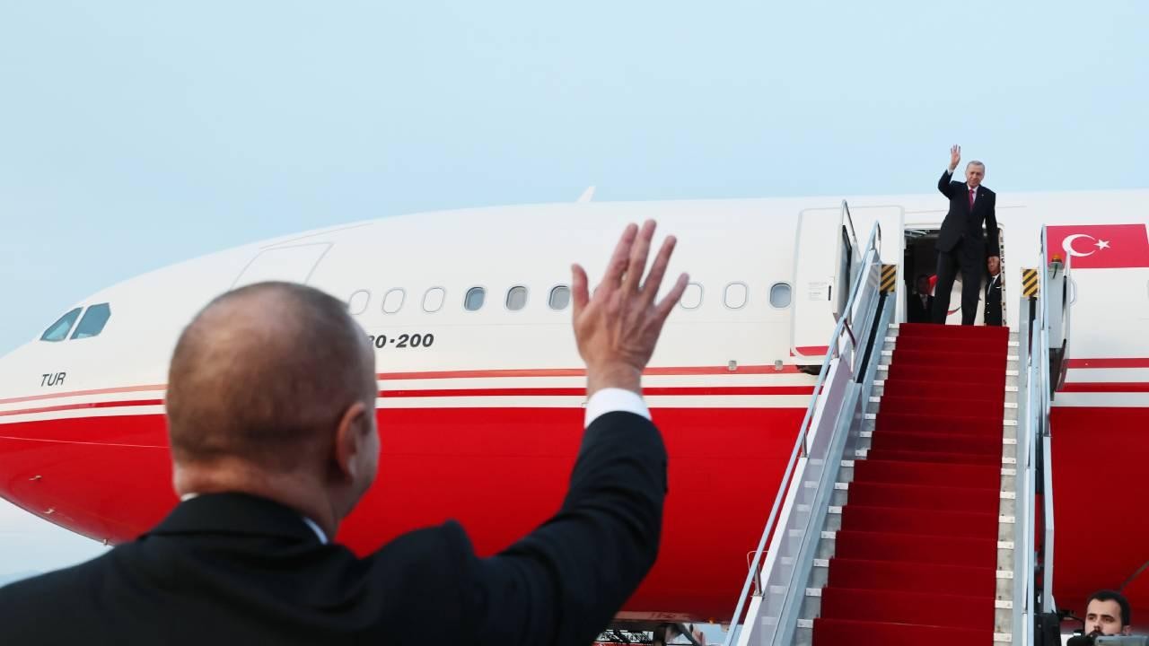 Cumhurbaşkanı Erdoğan, Nahçıvan'dan ayrıldı