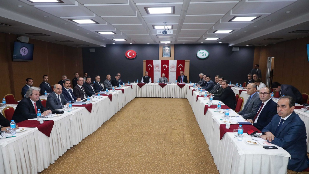 100. Yıl Kutlamaları Hazırlık Toplantısı, Vali Vahdettin Özkan Başkanlığında Gerçekleştirildi
