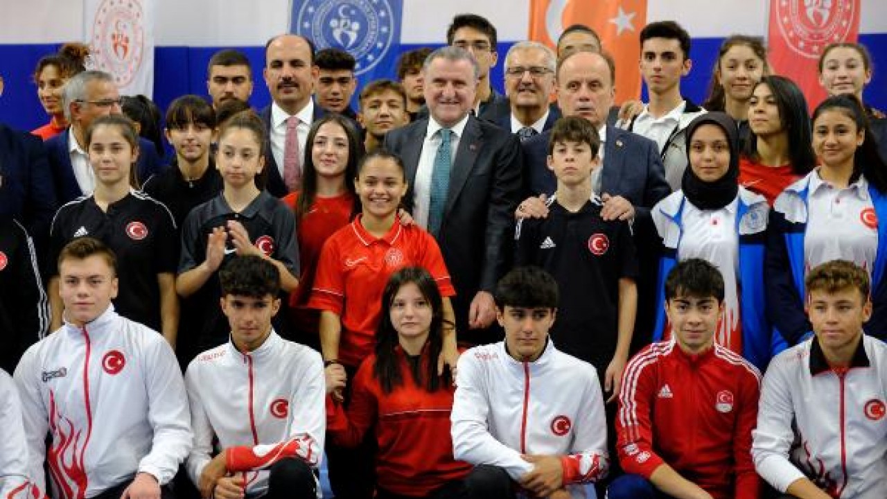 Bakan Osman Aşkın Bak: Sporun başkenti Konya bize uğurlu geliyor