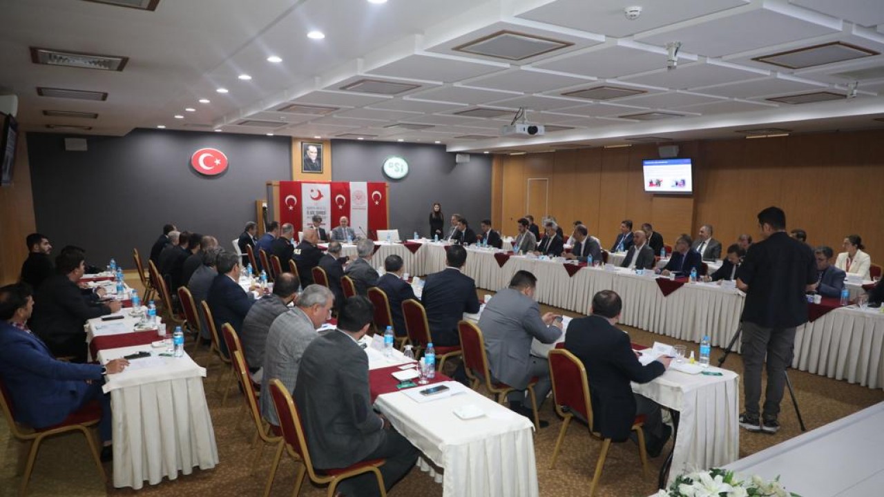 İl Göç Kurulu Koordinasyon Toplantısı Vali Özkan başkanlığında yapıldı