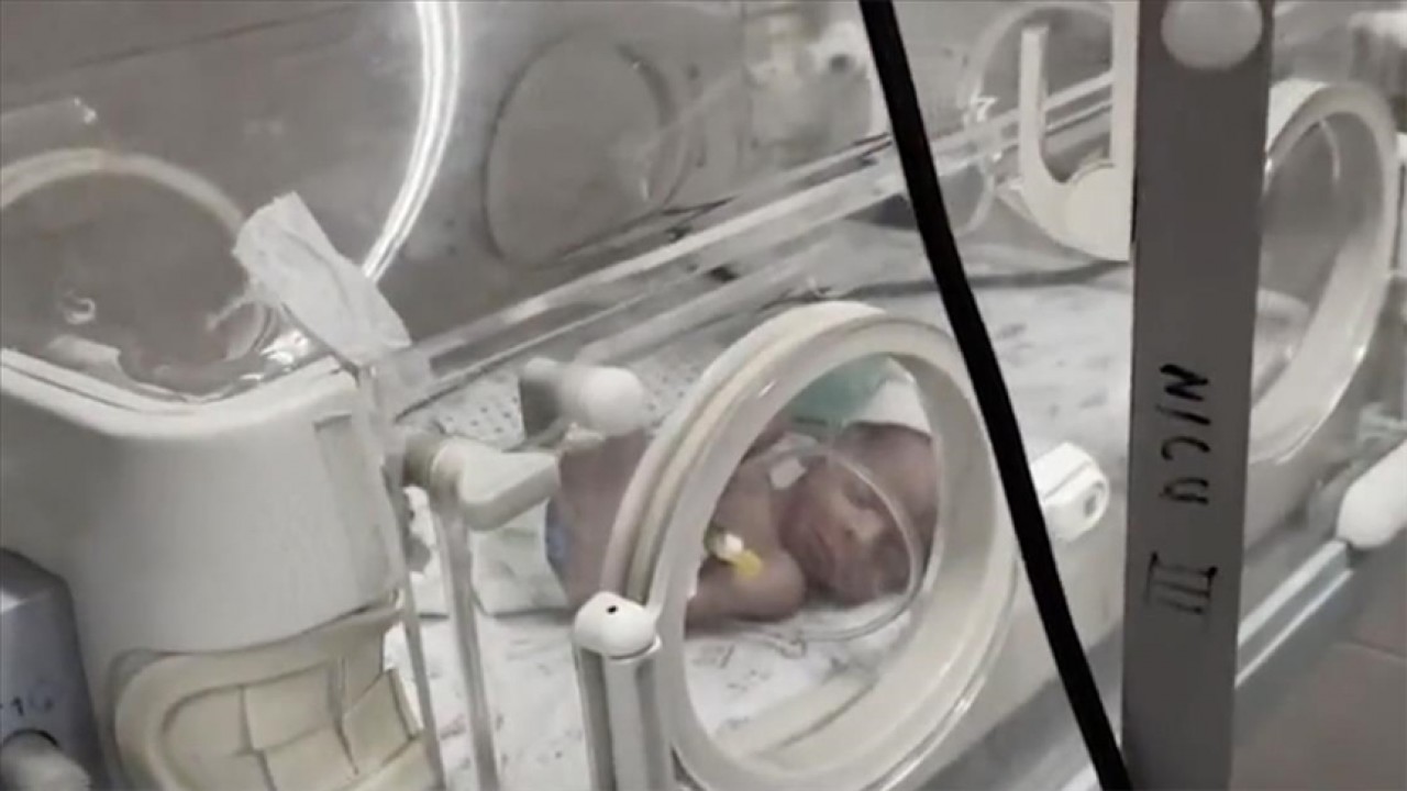 Sağlık Bakanı Koca’dan Gazzeli bebekler için “her türlü yardıma hazırız“ mesajı