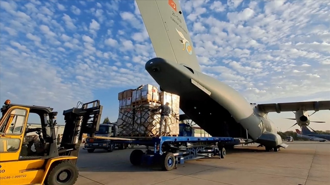Gazze’ye askeri uçakla sağlık malzemeleri gönderilecek