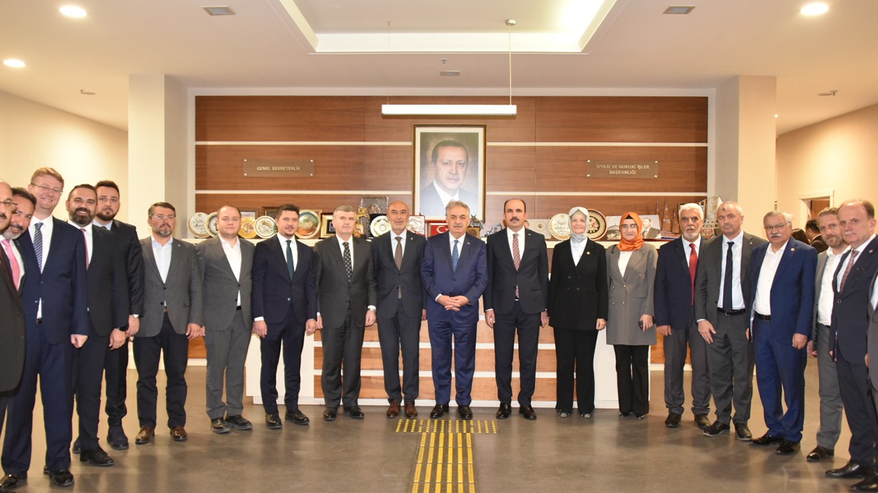 Başkan Altay, Milletvekilleri ve AK Parti İl Yönetimi Genel Başkan Yardımcılarını ziyaret etti