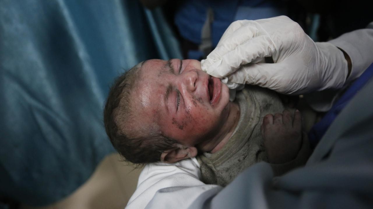 Gazze’de saatte 7 bebek bombardıman altında dünyaya gözlerini açıyor