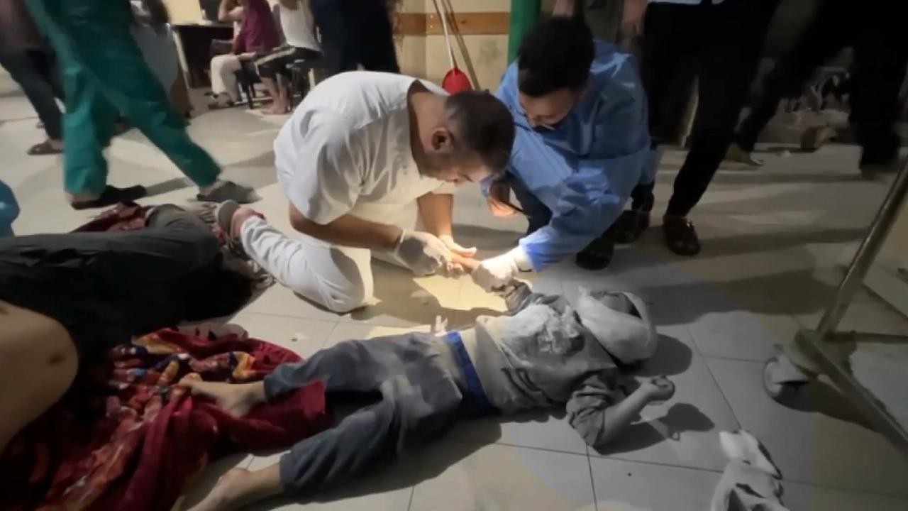 Gazze’deki Sağlık Bakanlığı: İsrail, Endonezya Hastanesi’ni toplu mezara dönüştürmeye çalışıyor