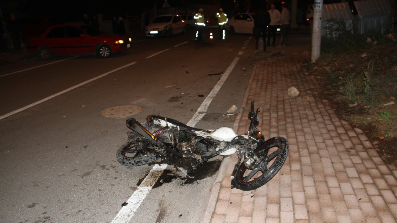Konya’da otomobil motosikletle çarpıştı: 1 kişi yaralandı
