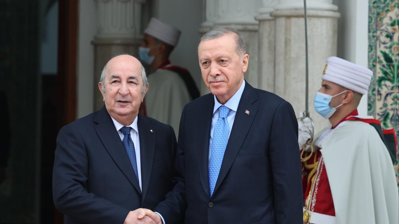 Cumhurbaşkanı Erdoğan Cezayir Cumhurbaşkanı Tebbun'la görüştü