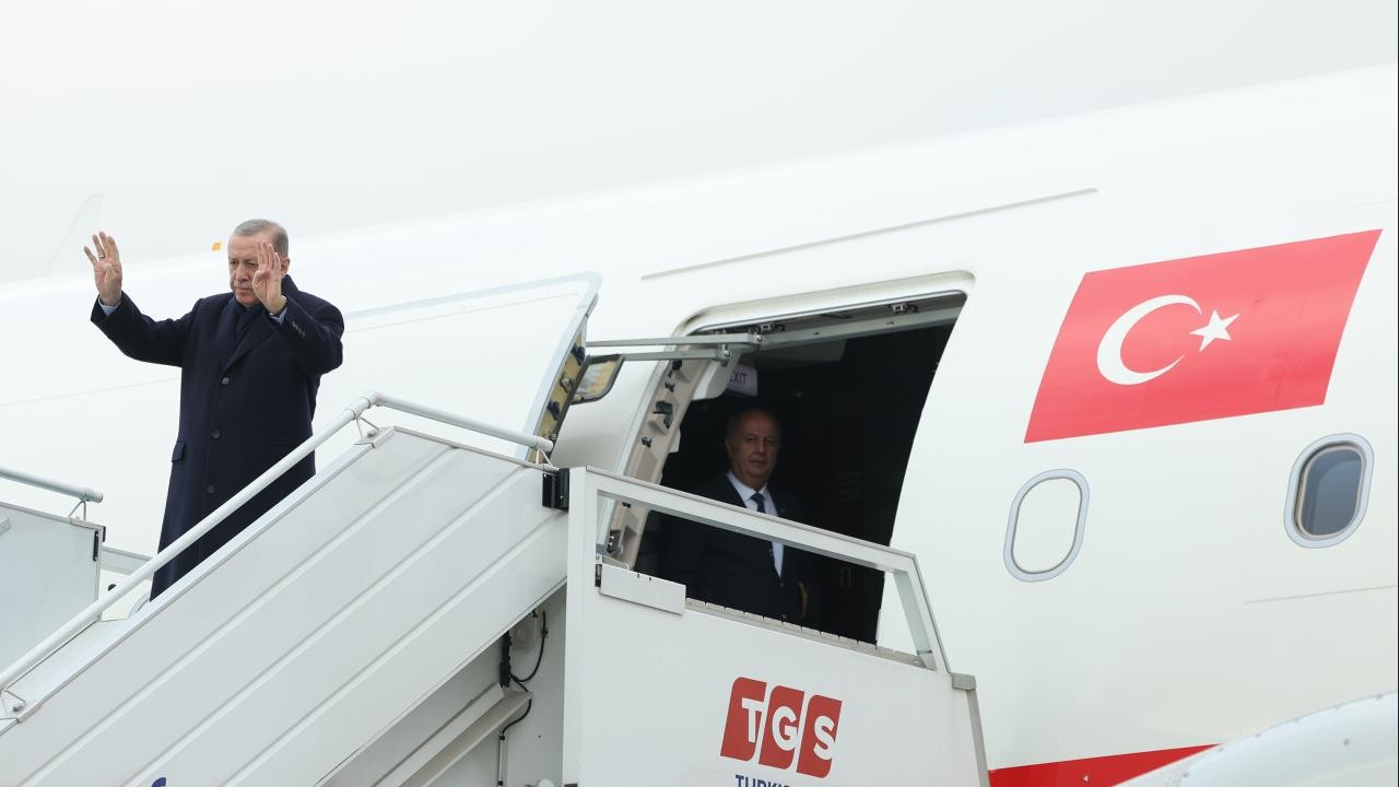 Cumhurbaşkanı Erdoğan Katar'daki temaslarının ardından yurda döndü