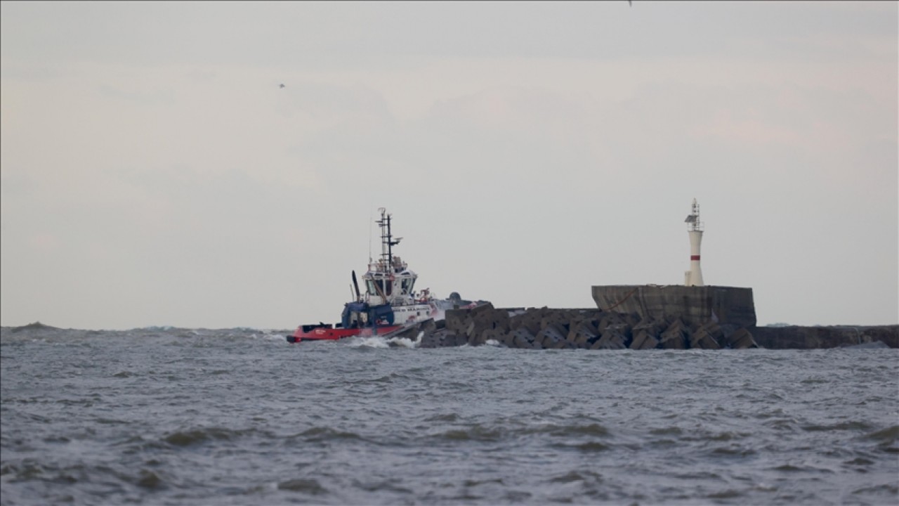 Batan geminin kayıp 7 kişilik mürettebatını arama çalışmaları 21 gündür devam ediyor