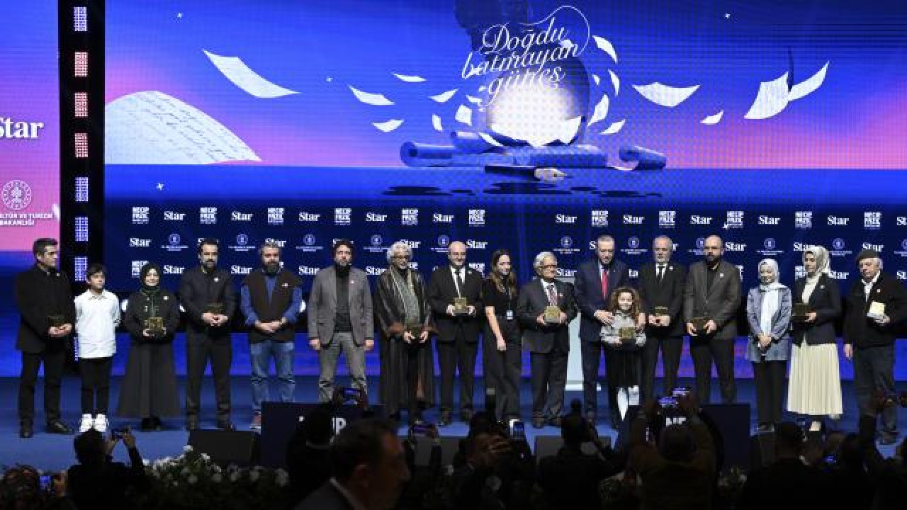 Erdoğan’dan “2023 Necip Fazıl Ödülleri“ni kazananlara tebrik mesajı