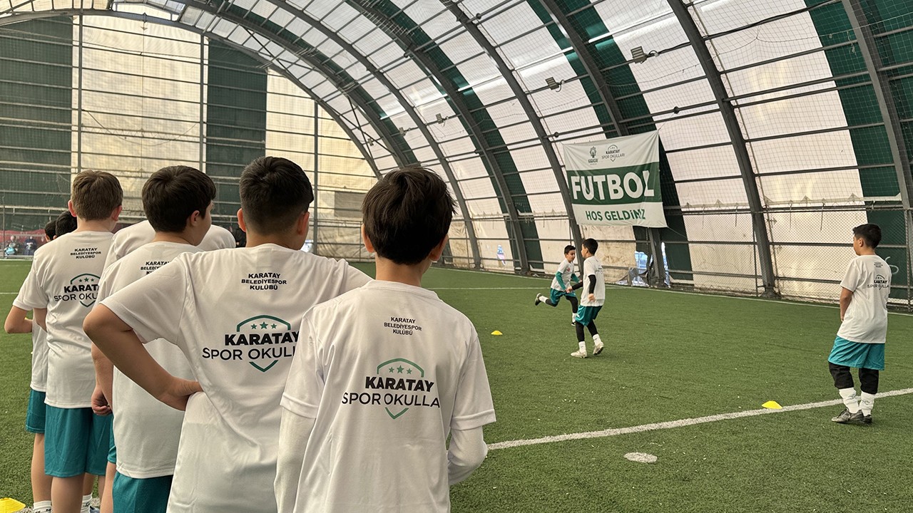 “Karatay Kış Futbol Okulları” eğitimleri başladı