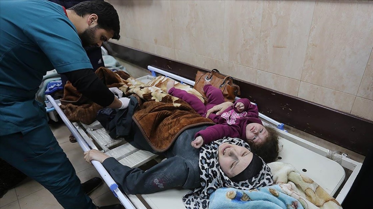 Gazze'deki Sağlık Bakanlığı: Aksa Şehitleri Hastanesi'ne 73 ölü, 99 yaralı getirildi