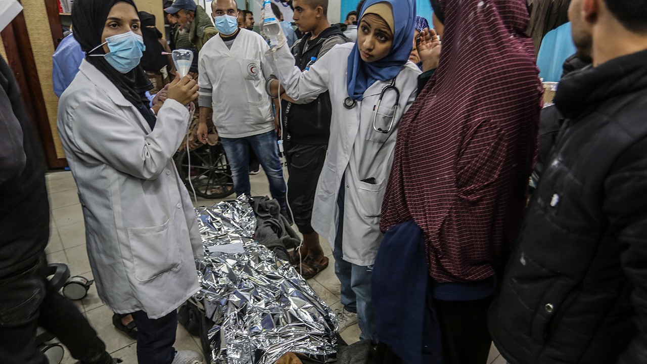 Gazze’deki Sağlık Bakanlığı: Han Yunus’taki Nasır Hastanesinde anestezi ilaçları tükendi