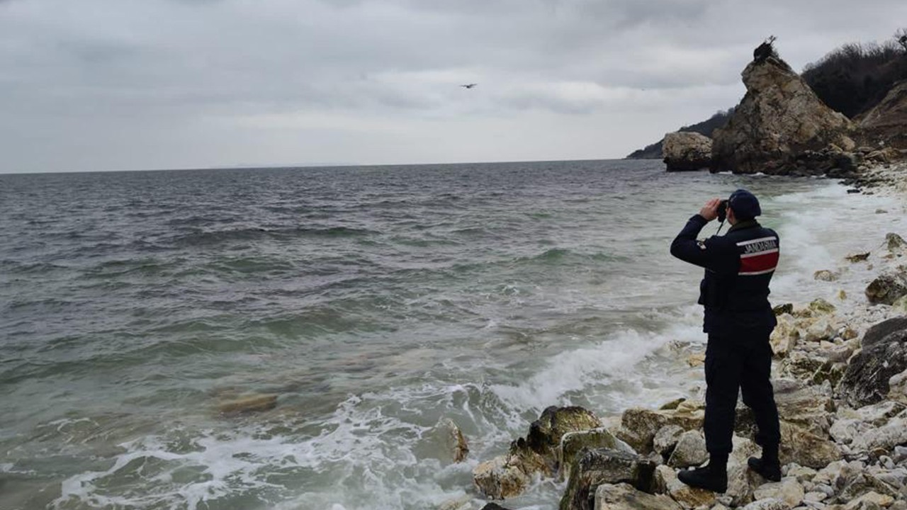 Marmara Denizi’nde 5 gün önce batan geminin mürettebatını arama çalışmaları sürüyor