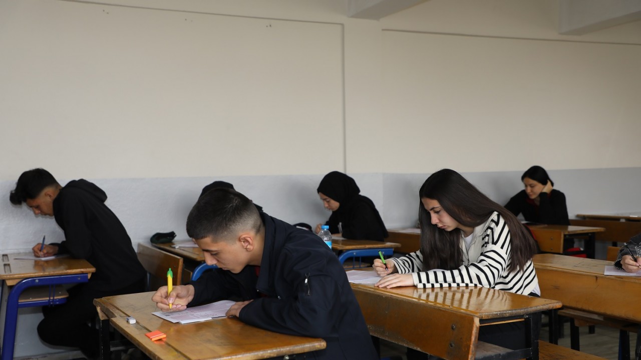 Karatay Belediyesi'nden 12. sınıflara yönelik ücretsiz TYT deneme sınavı 