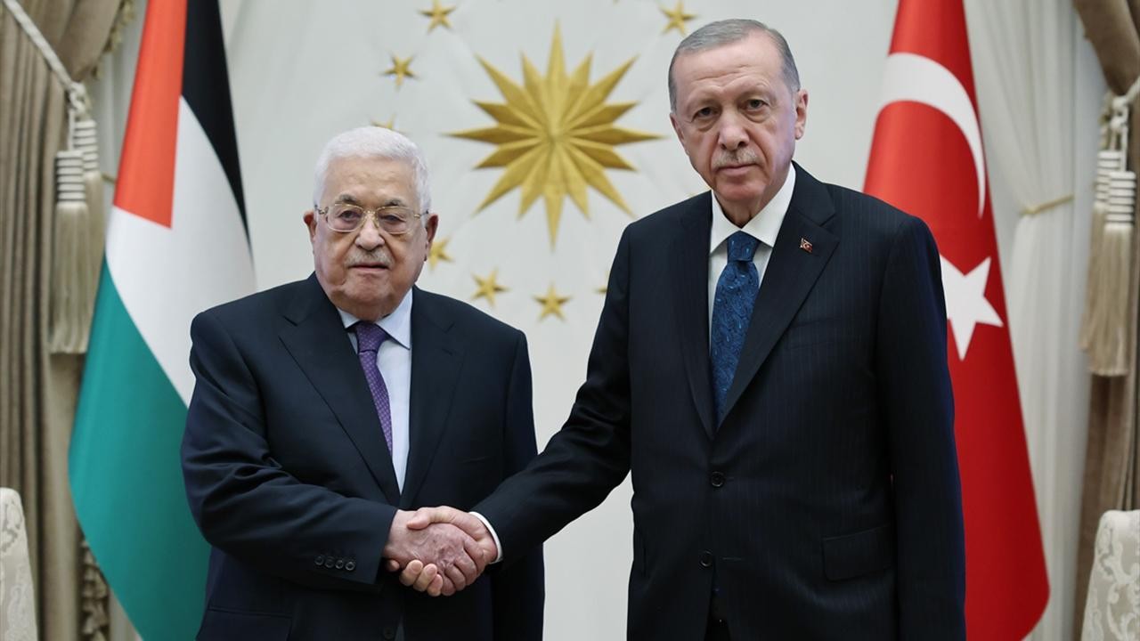 Filistin Devlet Başkanı Mahmud Abbas Salı günü Ankara'ya gelecek