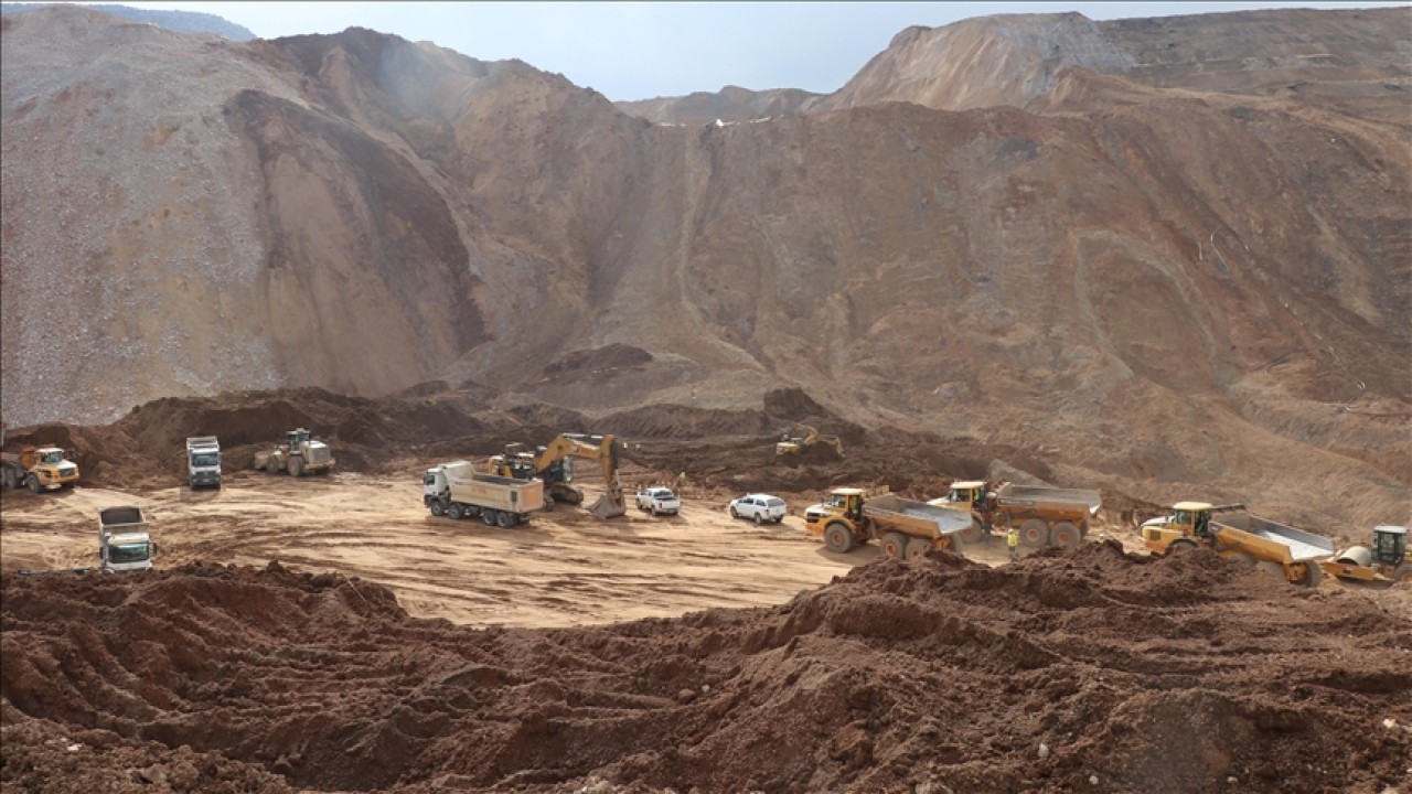 Erzincan'daki maden ocağındaki toprak kaymasının çevresel etkileri araştırılmaya devam ediliyor