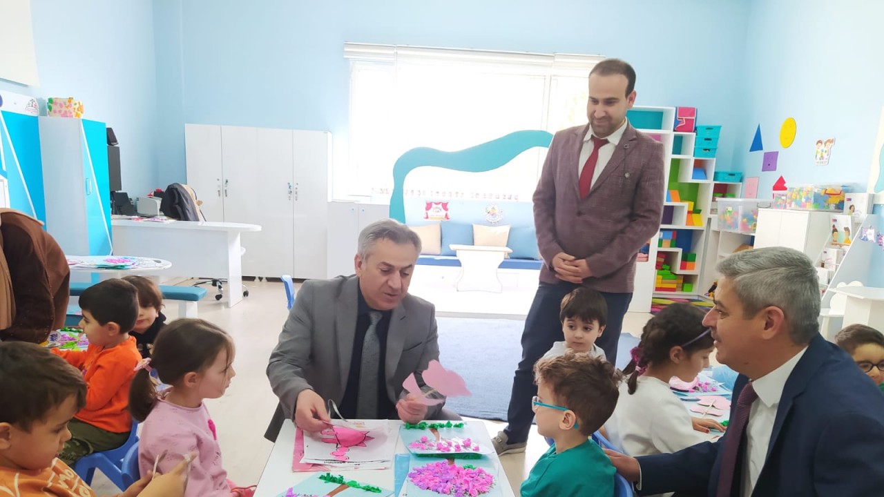 İl Milli Eğitim Müdürü Murat Yiğit, okul ziyaretlerinde bulundu