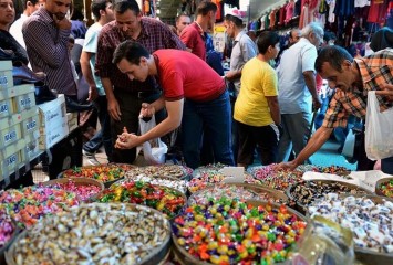 Esnaflar Ramazan Bayramı cirosundan umutlu 