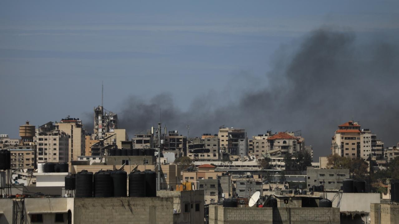 İsrail ordusu Gazze’de bir evi bombaladı, 29 Filistinli hayatını kaybetti