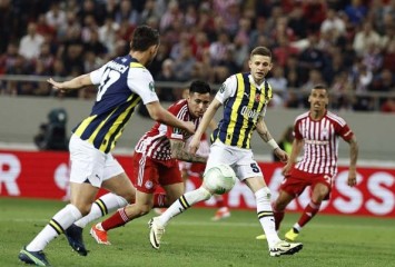 Fenerbahçe - Olympiakos maçı saat kaçta? Hangi kanalda? Şifresiz mi yayınlanacak? İşte Fenerbahçe’nin  muhtemel  11’i