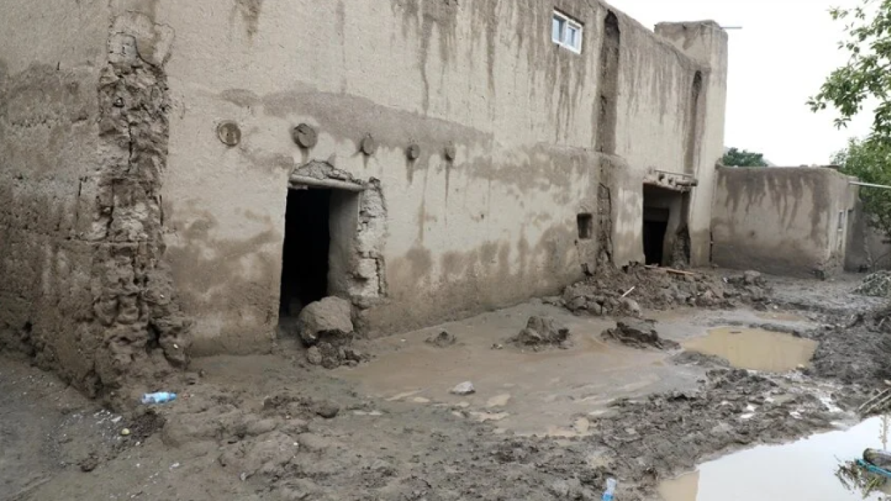 Afganistan’da son iki haftada seller nedeniyle 99 kişi hayatını kaybetti