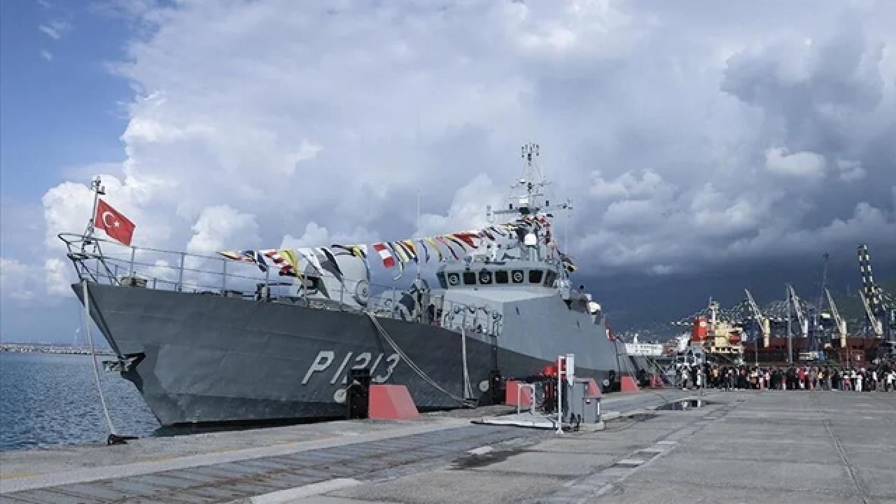 Deniz Kuvvetleri’ne ait 23 gemi, ziyarete açıldı