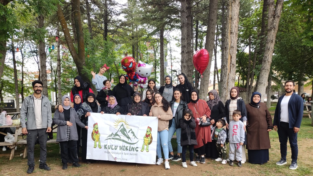 Konya'nın Kulu ilçesinde Anneler piknikte buluştu