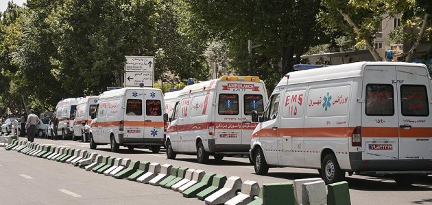 İran’da petrol tankeri yolcu otobüsüne çarptı: 16 ölü
