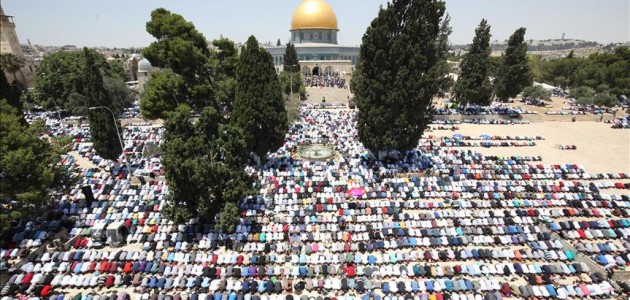 İsrail Harem-i İbrahim Camisi’nde 298 defa ezanı yasakladı