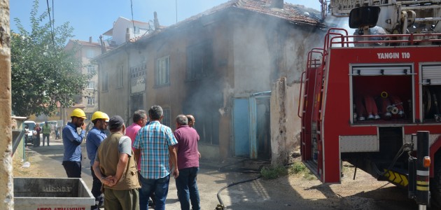 Karaman’da ev yangını: 5 yaralı