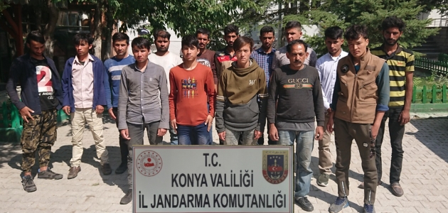 Konya’da 15 kaçak göçmen yakalandı