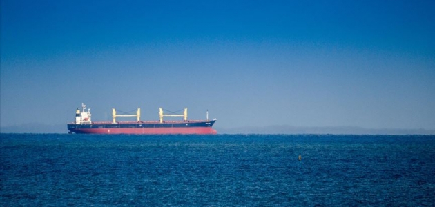 İran, Hürmüz Boğazı’nda İngiltere’ye ait bir petrol tankerini durdurdu