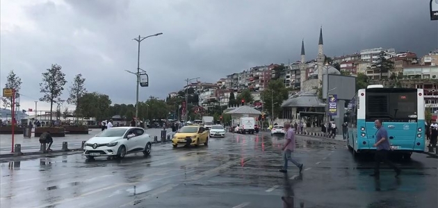 İstanbul’da yağış yer yer etkili oluyor