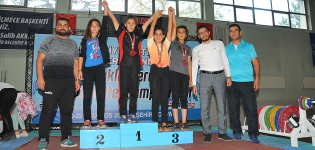 Halter Şampiyonasında Akşehir’den iki Türkiye şampiyonu