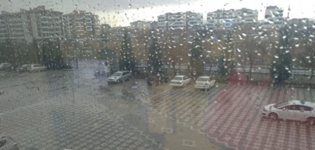 Konya'da fırtına ve sağanak etkili oldu   