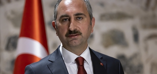 Adalet Bakanı Gül: WhatsApp’ın zorunlu güncellemesi çifte standarttır