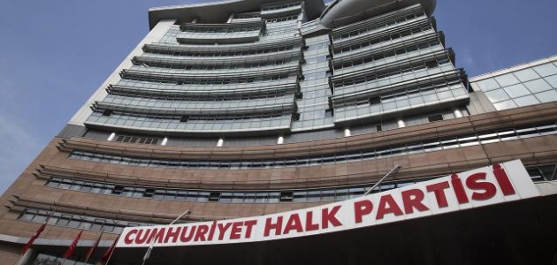 CHP’de istifalar sürüyor