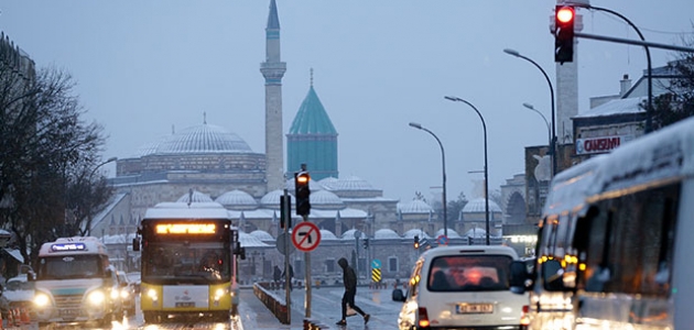 Konya'ya kuvvetli ve yer yer yoğun kar yağışı uyarısı 
